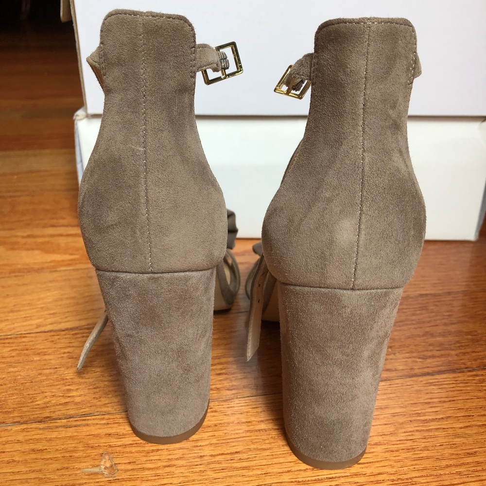 Authentic Kate Spade heels - Picture 4 of 8